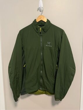 Arc'teryx Men's Atom Olive Green Jacket